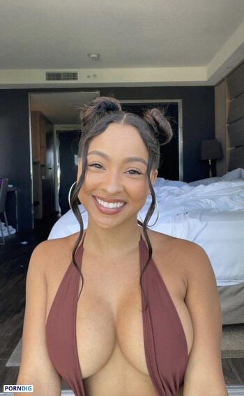 Full leaked Kamry dalia private onlyfans photo