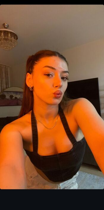 Full leaked Kardelen aknc private onlyfans photo