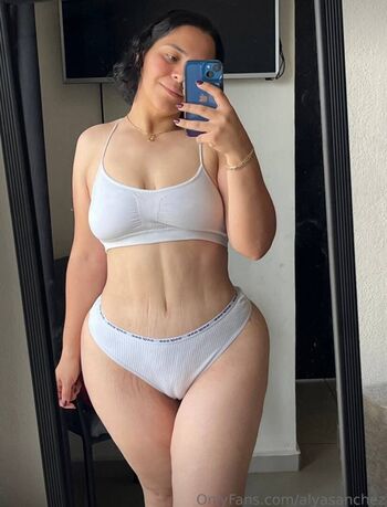 Full leaked Karla scalante private onlyfans photo