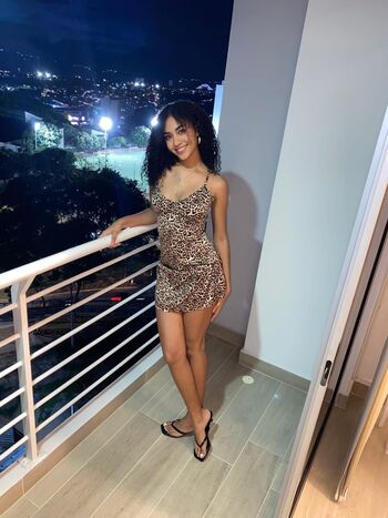 Full leaked Karlalopezreal private onlyfans photo