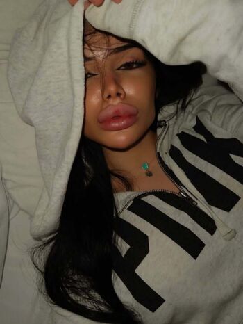 Full leaked Karmabitee private onlyfans photo