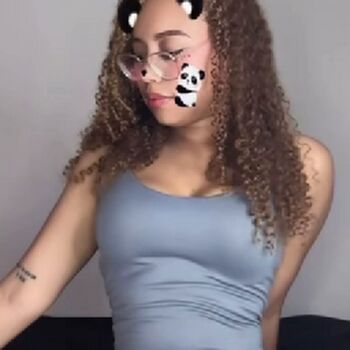 Full leaked Karoll private onlyfans photo