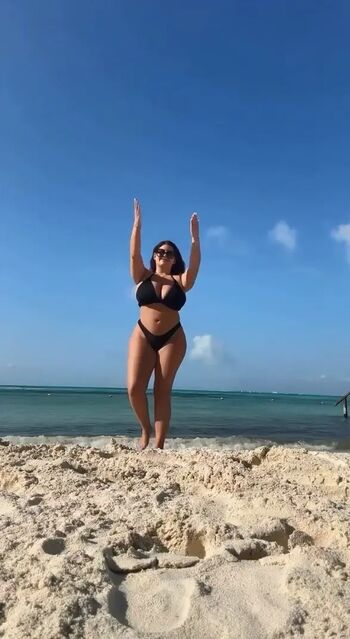 Full leaked Kaseymadrazo private onlyfans photo