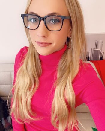 Full leaked Kat timpf private onlyfans photo