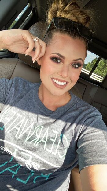 Full leaked Katievanslyke private onlyfans photo