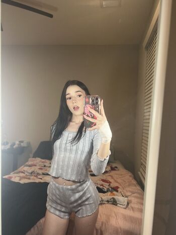 Full leaked Katrinacutiex private onlyfans photo