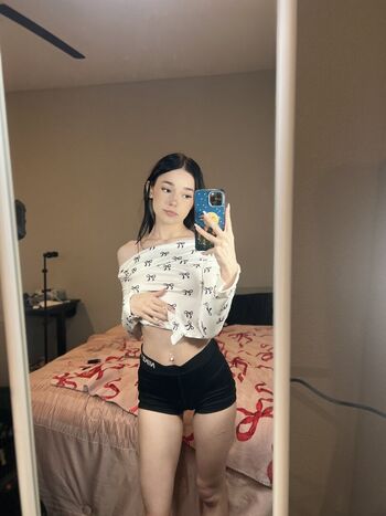 Full leaked Katrinacutiex private onlyfans photo