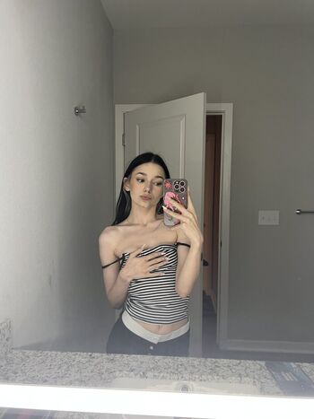 Full leaked Katrinacutiex private onlyfans photo