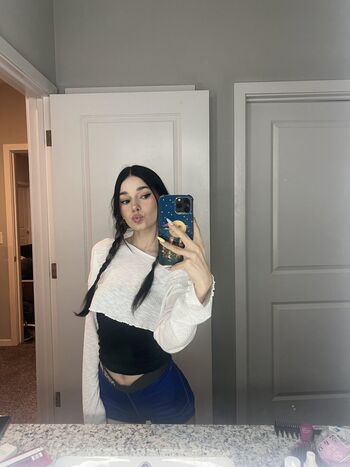 Full leaked Katrinacutiex private onlyfans photo