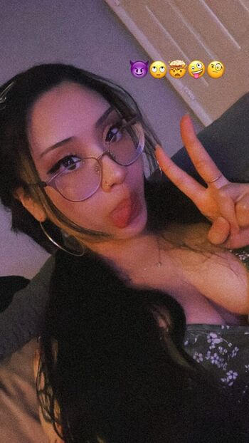 Full leaked Kayla vy  page private onlyfans photo