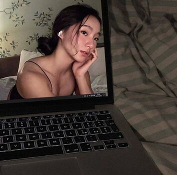 Full leaked Kayla vy page private onlyfans photo