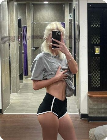 Full leaked Kaylavoid private onlyfans photo