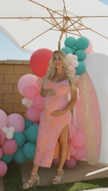 Full leaked Kayliekaywrites private onlyfans photo