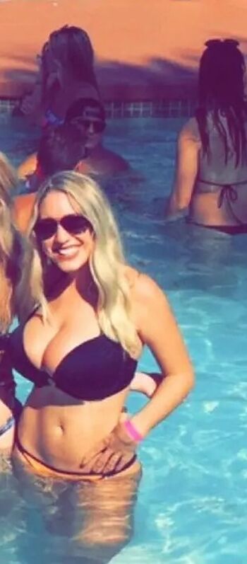 Full leaked Kayliekaywrites private onlyfans photo