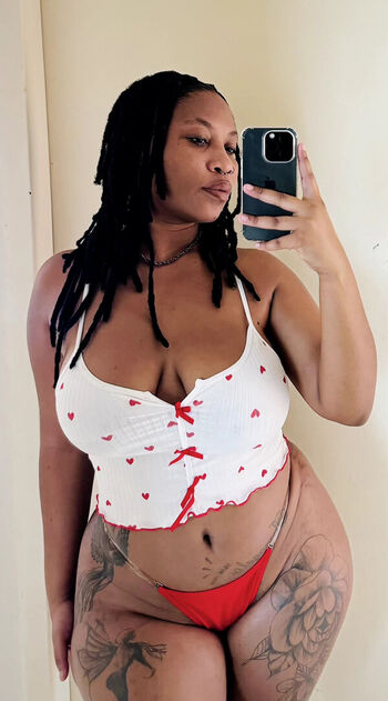 Full leaked Kaymolic private onlyfans photo