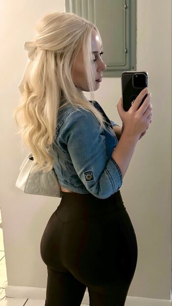 Full leaked Kaytsadventures private onlyfans photo