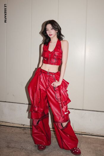 Kazuha Nakamura 中村 一葉