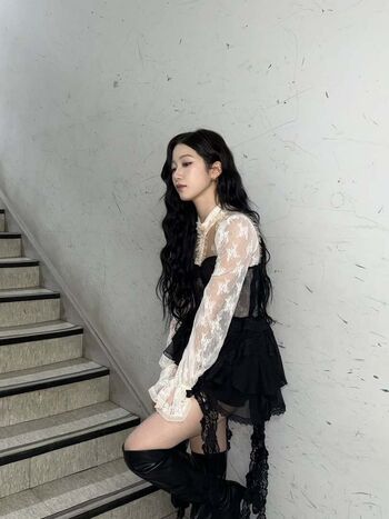 Kazuha Nakamura 中村 一葉