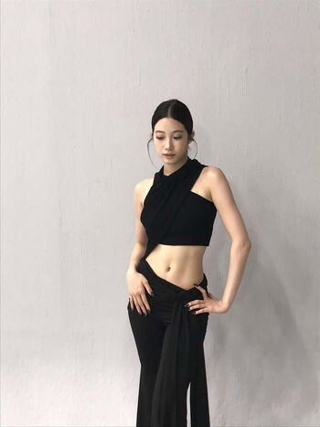 Kazuha Nakamura 中村 一葉