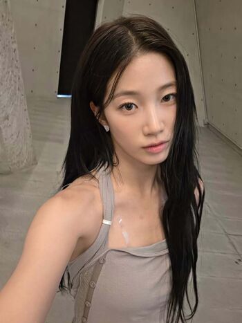 Kazuha Nakamura 中村 一葉