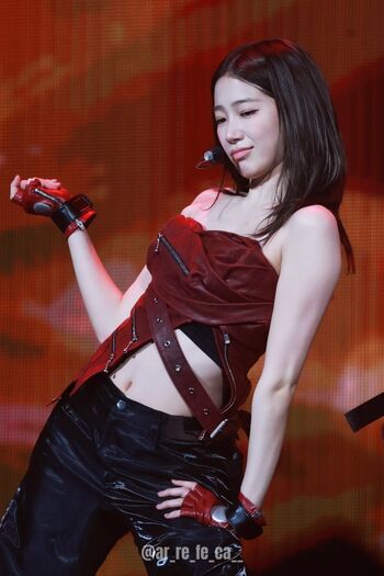 Full leaked Kazuha nakamura lesserafim page private onlyfans photo