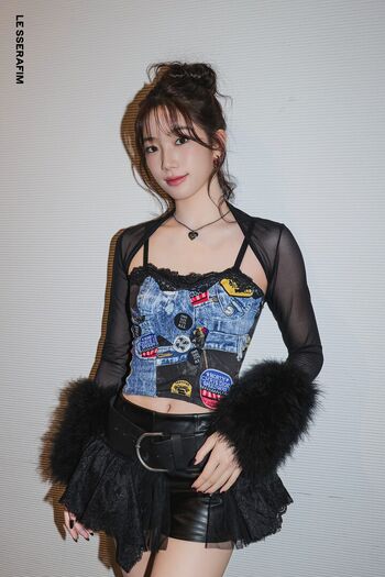 Kazuha Nakamura 中村 一葉 | LESSERAFIM