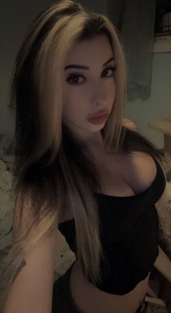 Full leaked Keekzsz private onlyfans photo