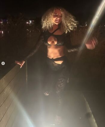 Full leaked Keishaaaxx private onlyfans photo