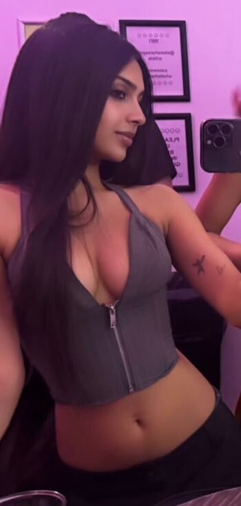 Full leaked Kelliexny private onlyfans photo
