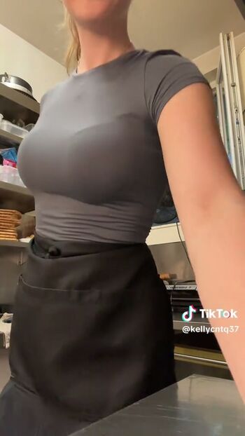 Full leaked Kellycntq private onlyfans photo