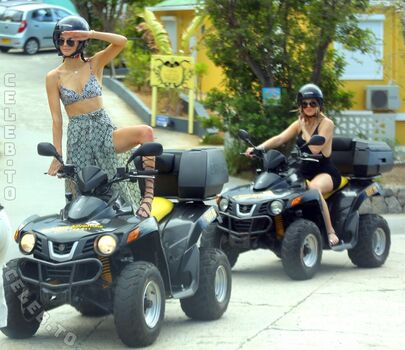 Full leaked Kendall jenner  page private onlyfans photo