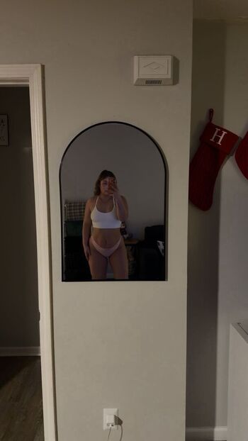 Full leaked Kenziejohnsonn private onlyfans photo