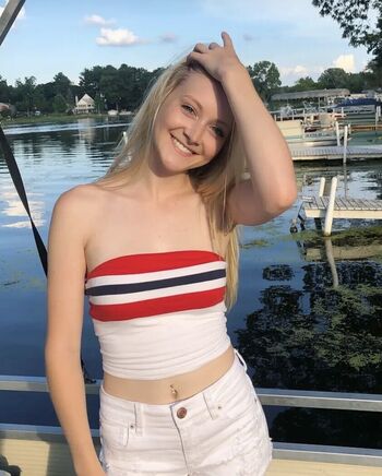 Full leaked Kenzielynnsmith private onlyfans photo