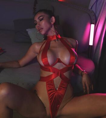 Full leaked Kenziemi private onlyfans photo