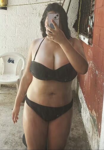 Full leaked Kerenmorales private onlyfans photo