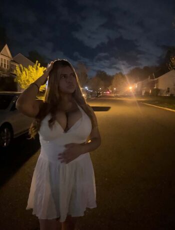 Full leaked Kerenmorales private onlyfans photo