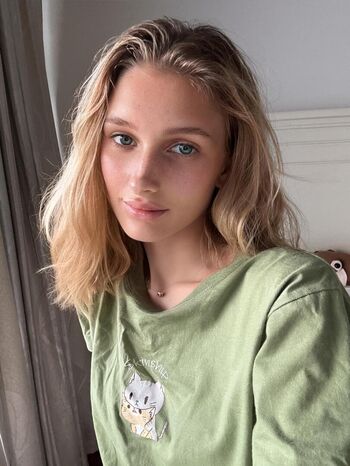 Full leaked Kestrelmosaic private onlyfans photo