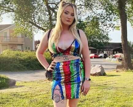 Full leaked Khloe n private onlyfans photo