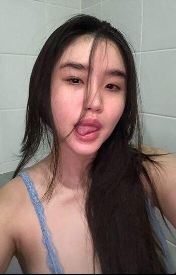 Full leaked Khosasih private onlyfans photo