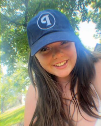 Full leaked Kiki true page private onlyfans photo