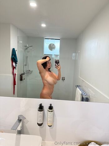 Full leaked Kikiiscrying private onlyfans photo