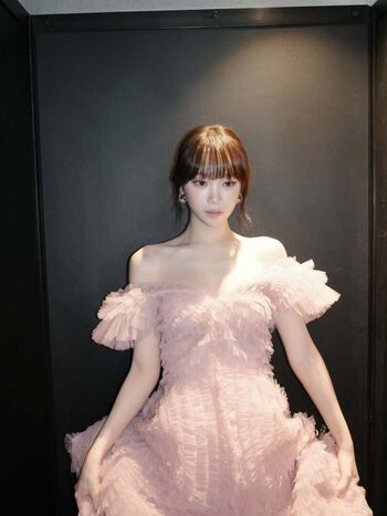 Full leaked Kim chaewon  page private onlyfans photo