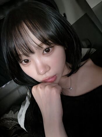 Full leaked Kim chaewon private onlyfans photo