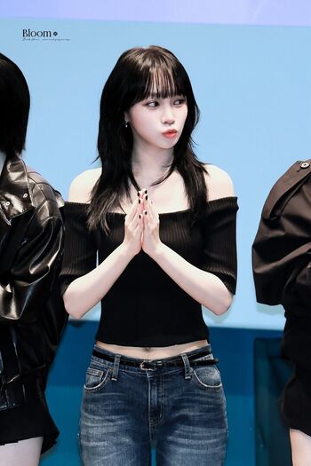Kim Chaewon