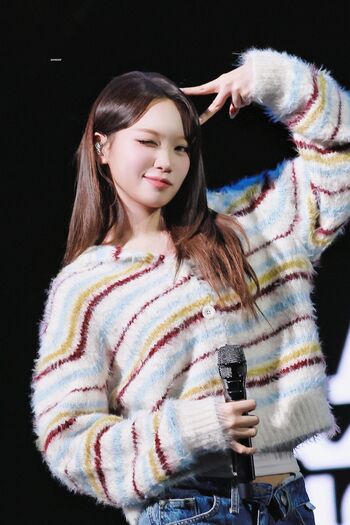 Full leaked Kim chaewon le sserafim private onlyfans photo