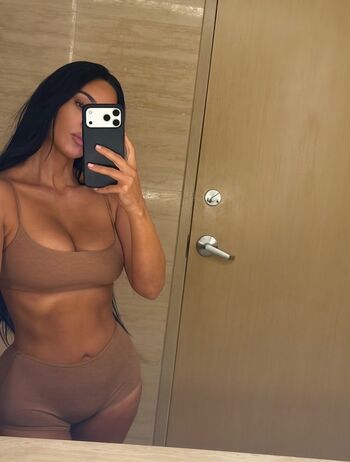Full leaked Kim kardashian  page private onlyfans photo
