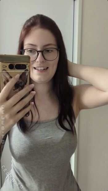Full leaked Kimis exploring private onlyfans photo