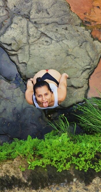 Full leaked Kimkarinacroficial private onlyfans photo