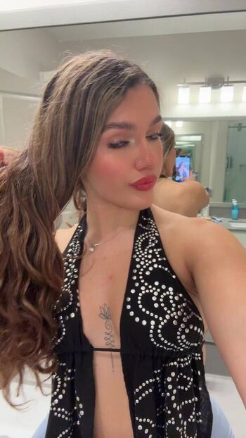 Full leaked Kinziecakesz private onlyfans photo