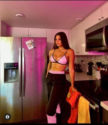 Full leaked Kira kosarin  page private onlyfans photo
